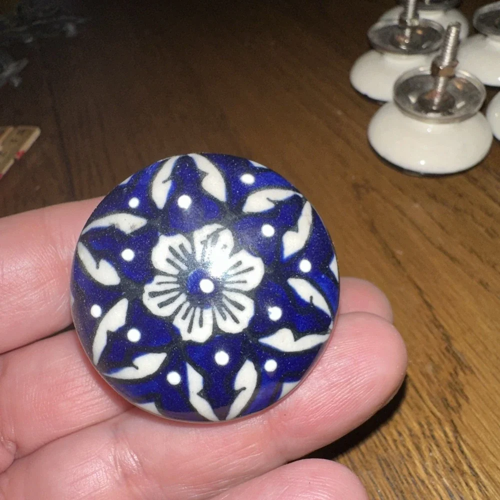 Lot Of 7 Ceramic Drawer Pull Knobs Kitchen Cabinets Grey Blue Flowered